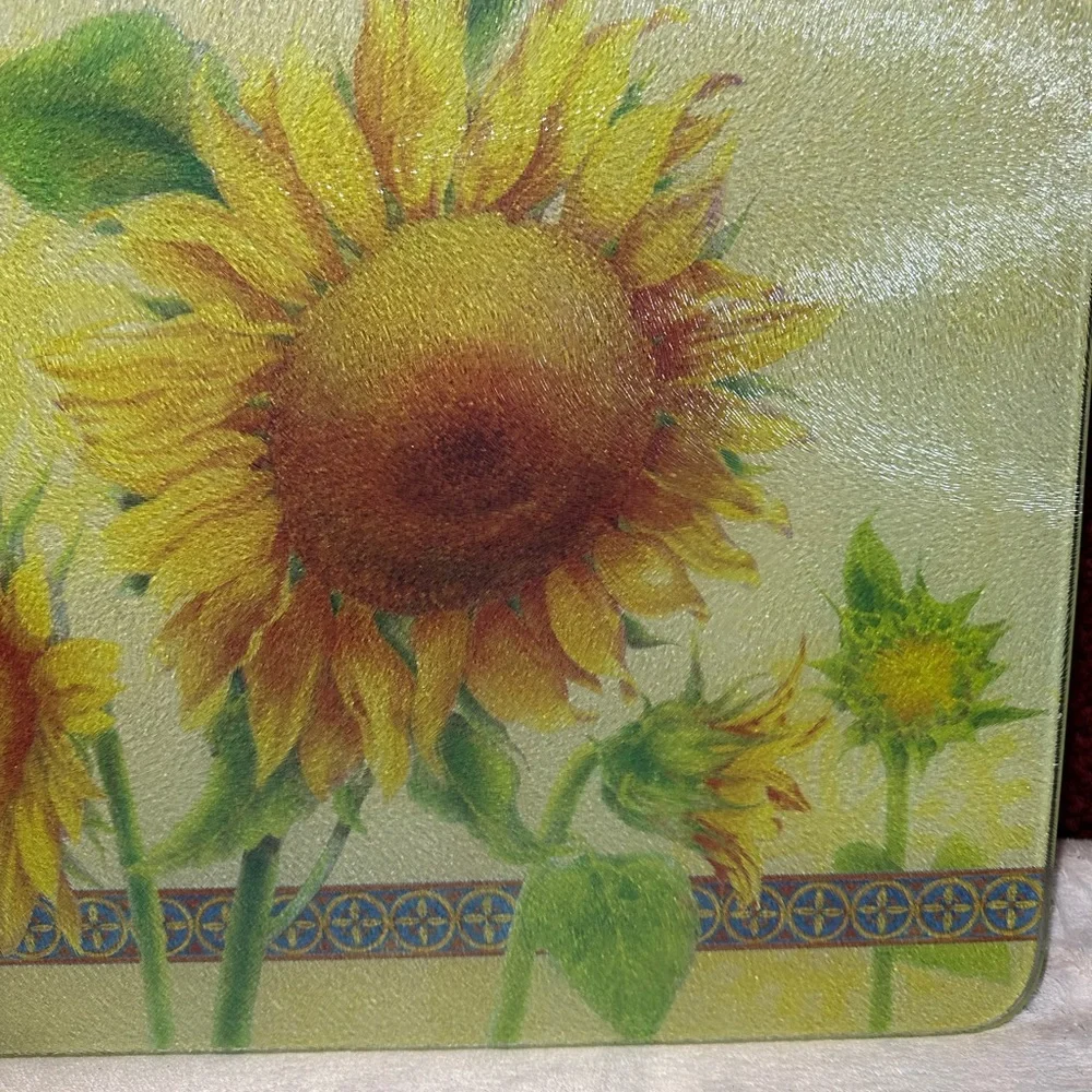 Sunflower, Temper Glass Cutting Board. 16x12. NWOT. Yellow, Green, Some Blue.